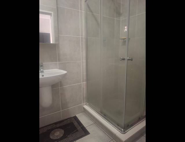 1 BEDROOM PROPERTY TO RENT IN WITFIELD